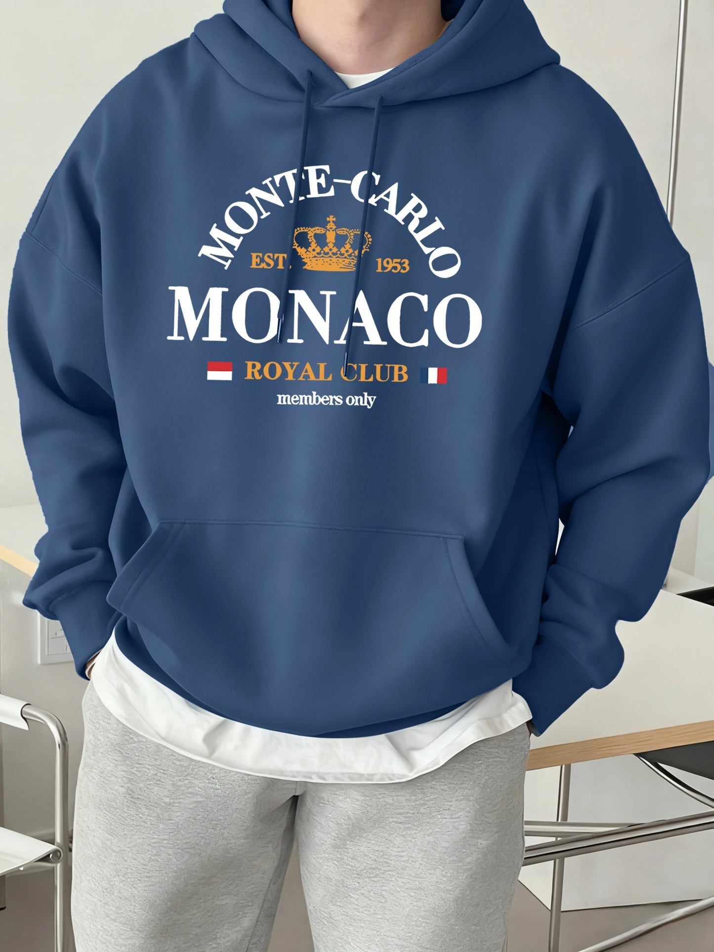 Men's hooded sweatshirt with Monte-Carlo Monaco print.
