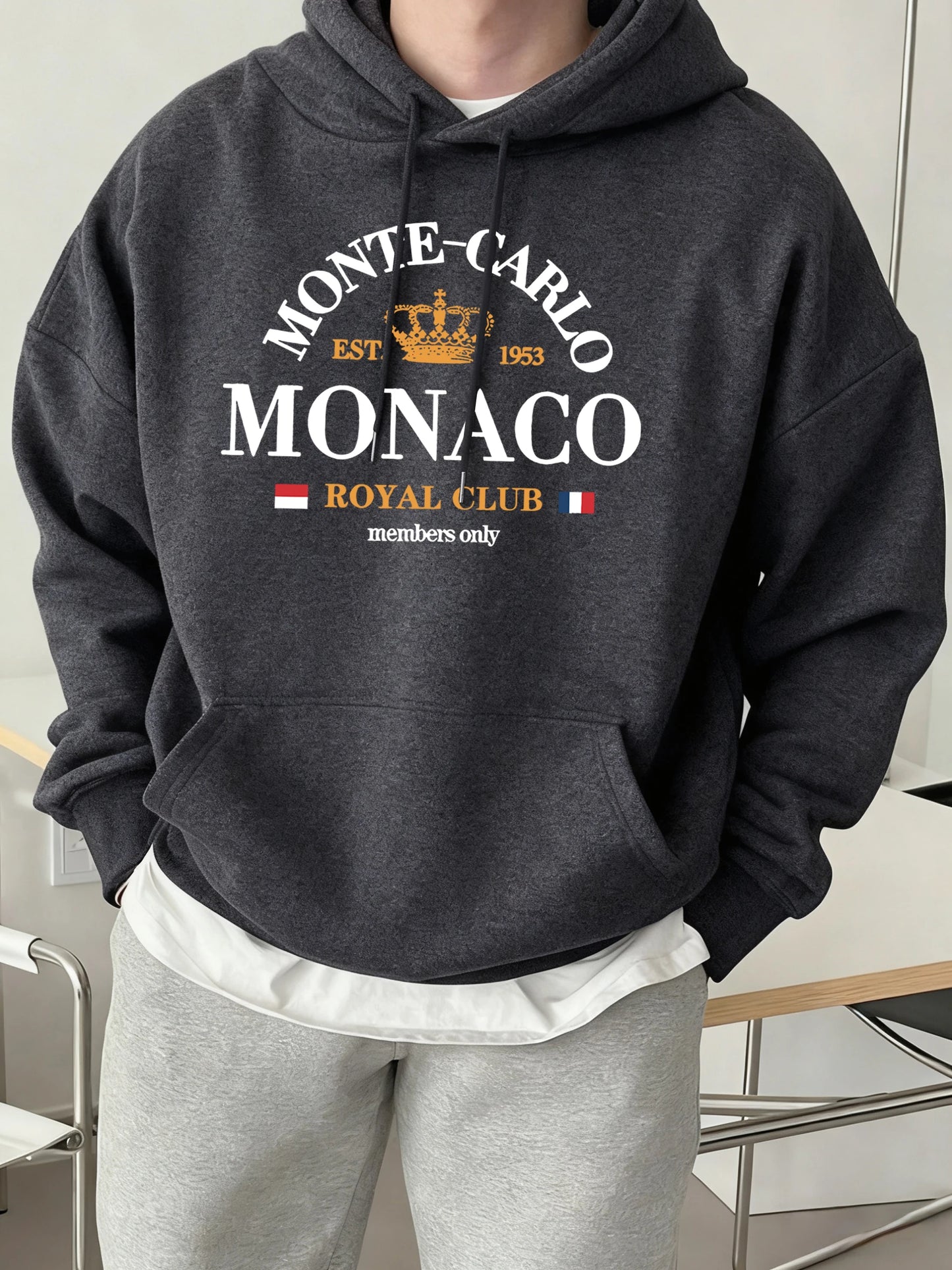 Men's hooded sweatshirt with Monte-Carlo Monaco print.