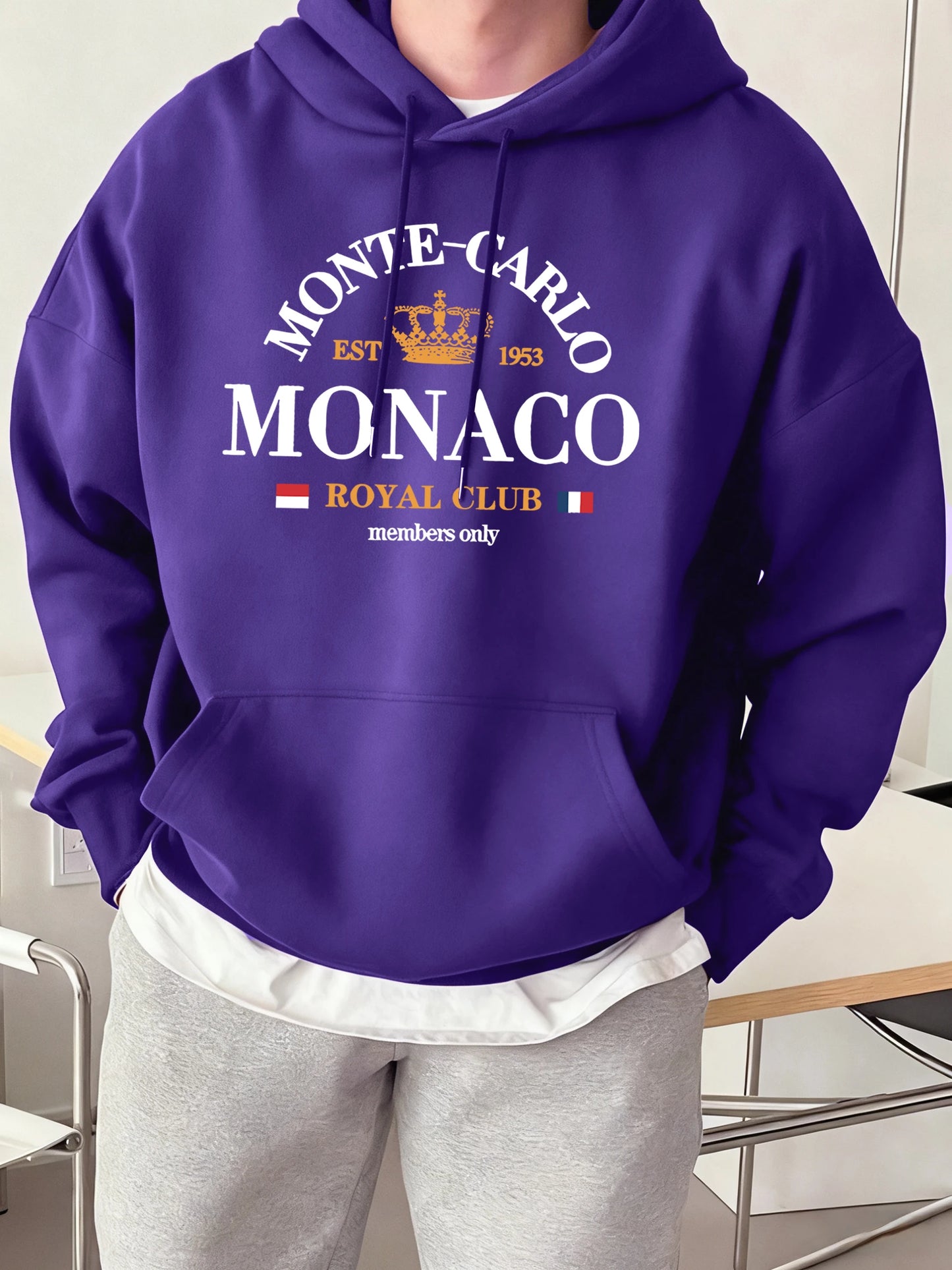 Men's hooded sweatshirt with Monte-Carlo Monaco print.