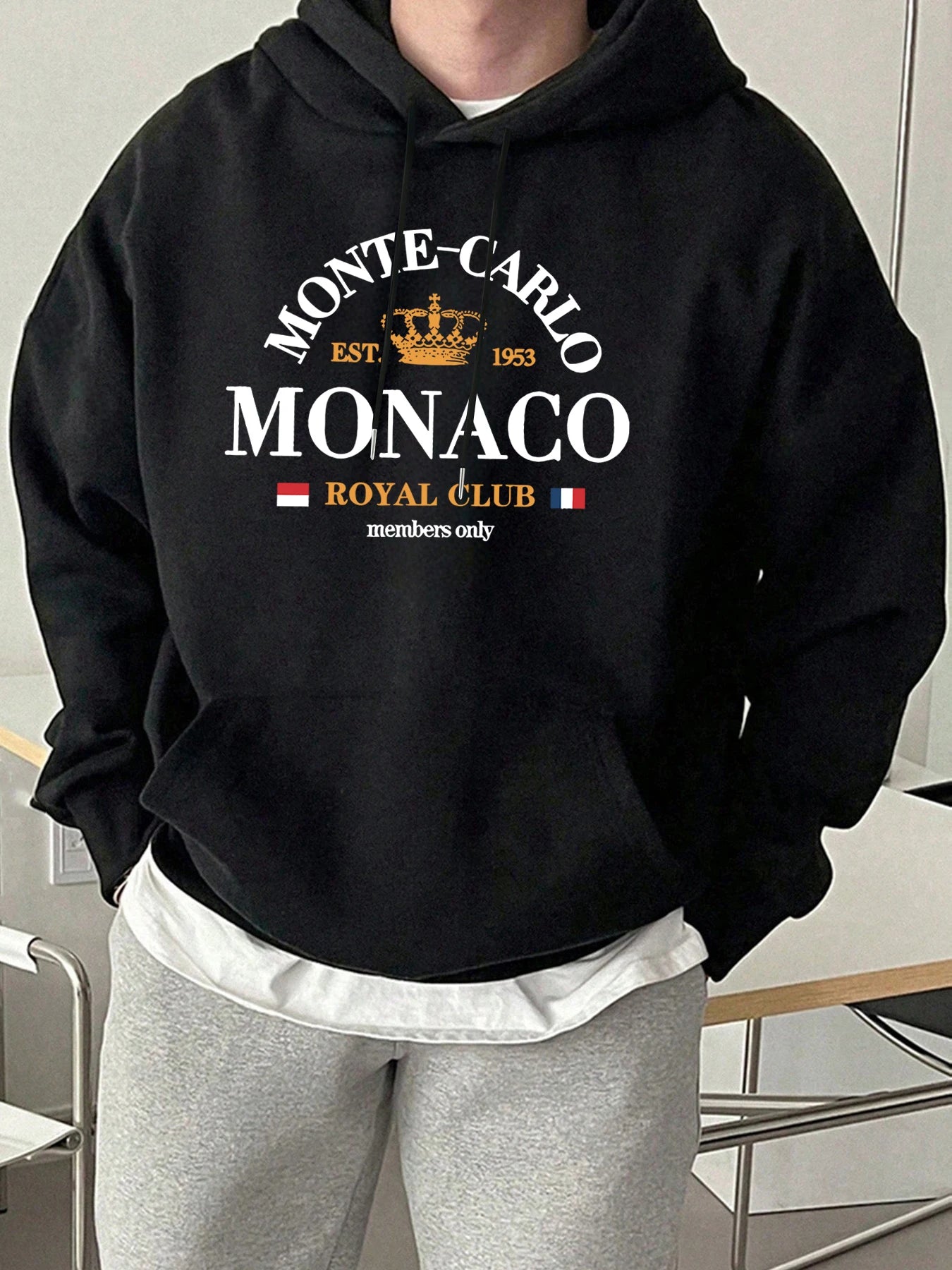 Men's hooded sweatshirt with Monte-Carlo Monaco print.