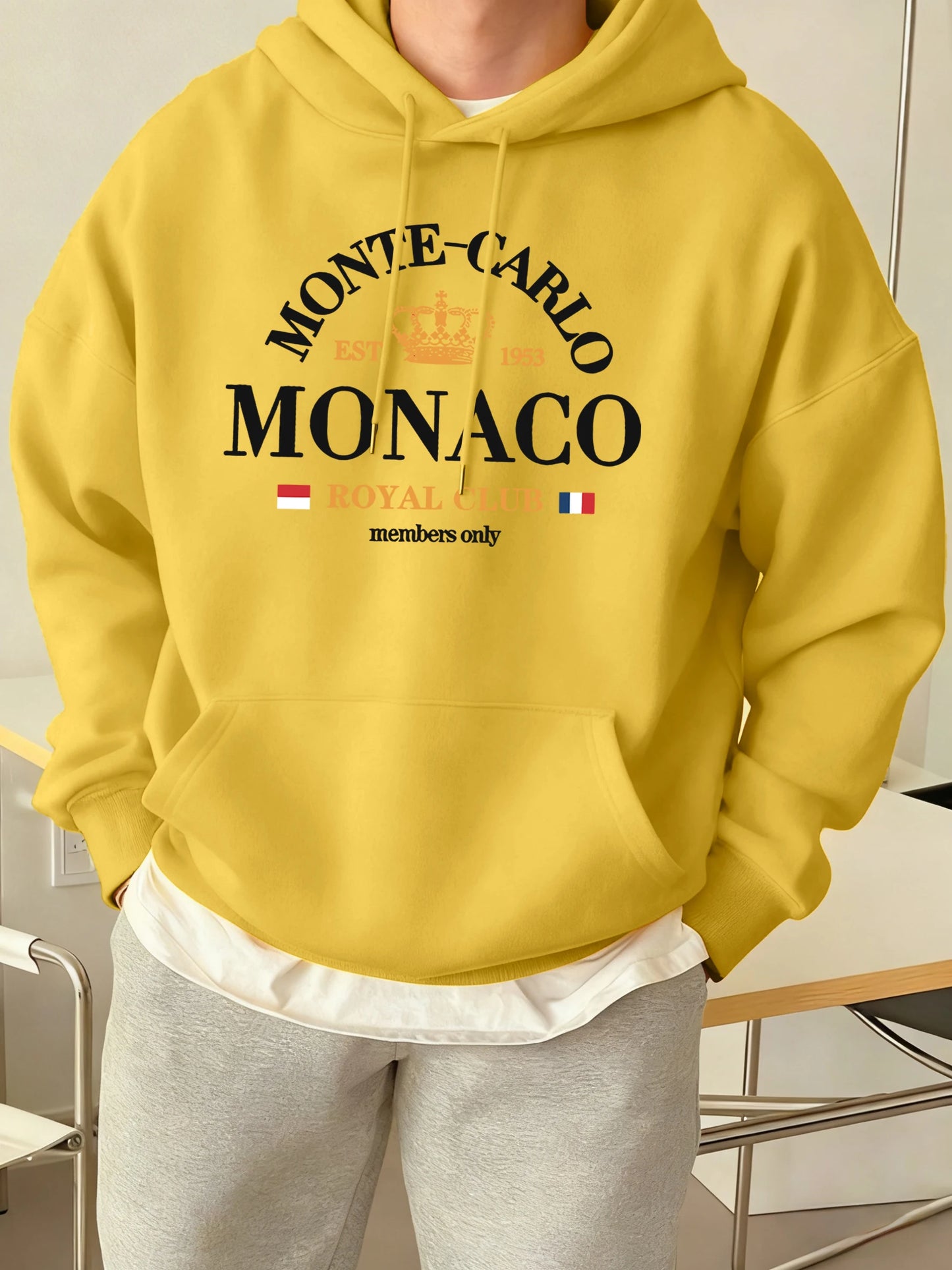 Men's hooded sweatshirt with Monte-Carlo Monaco print.